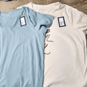 Universal Thread Casual Tshirt 2X Ivory And Blue Aqua 2pcs 100%Cotton